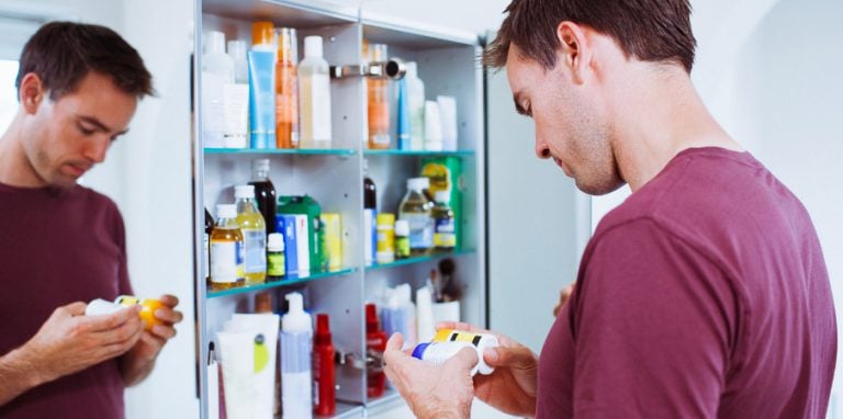 armoire pharmacie sport