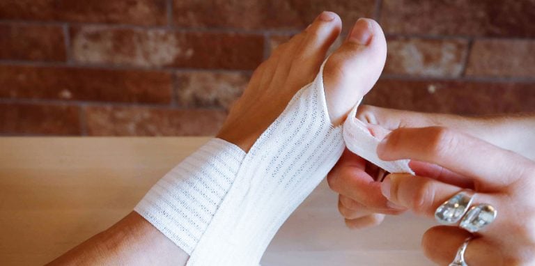 strap orteil bande pied blessure