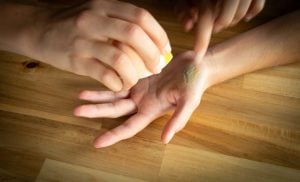 maquillage-blessure-300x182 maquillage-blessure-300x182