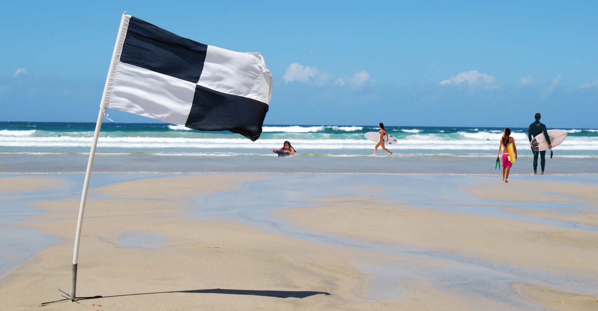 drapeau-plage-noir-blanc