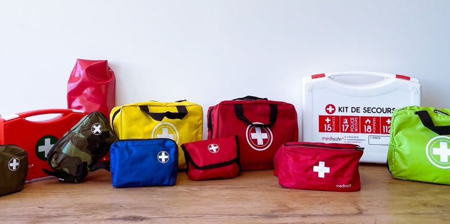 Quoi mettre dans une trousse de secours ?