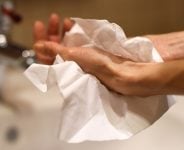 Le séchage des mains : Pourquoi est-il si important ?