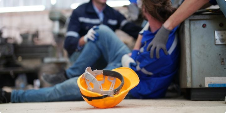 Préparer son kit de secours pour les chantiers extérieurs : risques et obligations