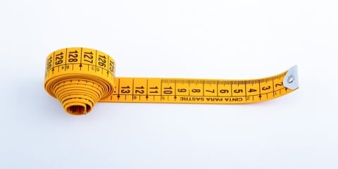 mètre pour mesurer la taille de sa main