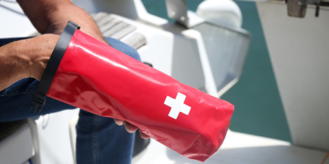 Composition trousse de secours bateau