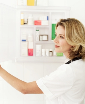 armoire à pharmacie