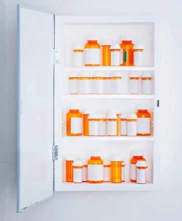 armoire à pharmacie