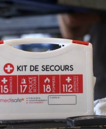 Trousse de secours travail